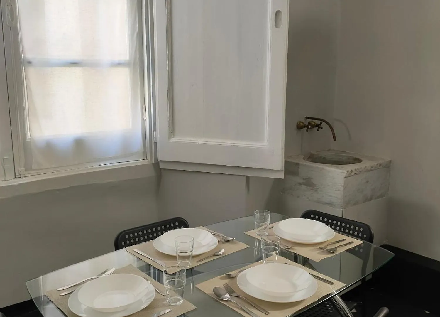 Rooms Ponte Calvi Genoa 0*,